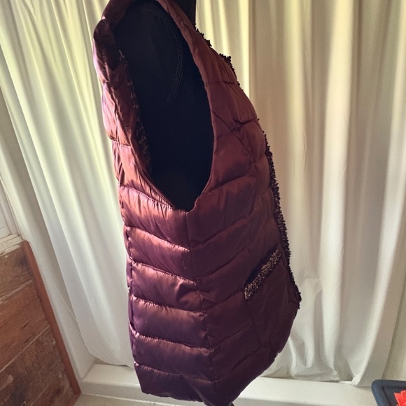 Karl Lagerfeld Women's Full Zip Burgundy Vest w Fringe Accents - Large - Picture 4 of 12
